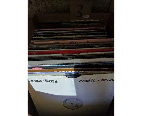 A box of soul &amp; disco LPs and 12" singles including Diana Ross, B T Express, Jackson 5, Lionel Richie, 3 Degrees, Gene Ch