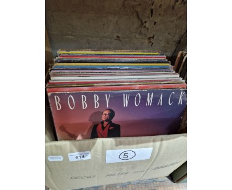 A box of over 60 assorted soul lps to include Bobby Womack, Gladys Knight, George Benson, Ben E King, Diana Ross &amp; many m