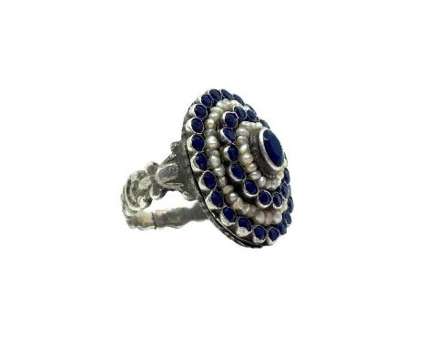 Silver ring with beads and anthracites 