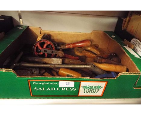 A mixed selection of assorted tools