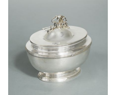 A late 19th century Austro-Hungarian Empire metalwares silver tea caddy, mark of Josef Carl von Klinlosch, Vienna, 900/1000 s