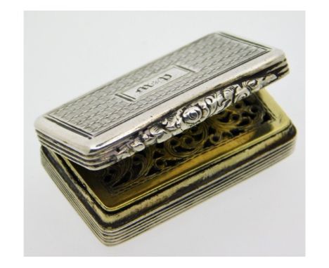 A George IV 1828 Birmingham silver vinaigrette by Thomas Shaw with gilded grille, 34x23x9mm, 17.9g 