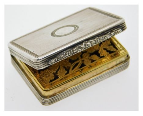 An early Victorian 1839 London silver vinaigrette by Edward Edwards II with gilded grille, 40x28x10mm, 28.9g