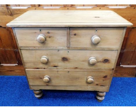 A Victorian pine chest of drawers, 32.75in wide x 34.25in high x 17.25in deep 