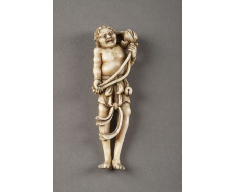 EIN FEINES GESCHNITZTES NETSUKE VON ASHINAGA AUS ELFENBEIN Japan, 19. Jahrhundert Elfenbein. H. 8.7 cm. Das Netsuke ist als A