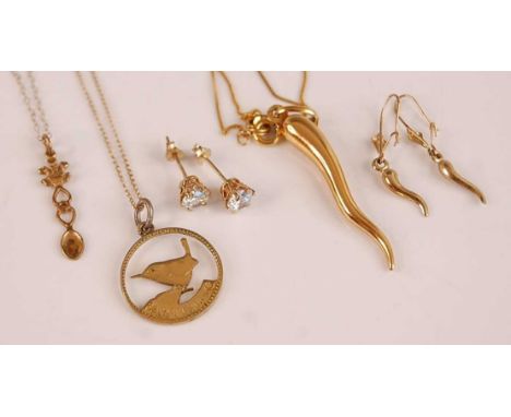 A modern 9ct gold pendant, on finelink neck chain, together with matching earrings, 3.7g; a 9ct gold finelink necklace, one o
