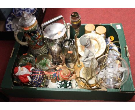 A box of miscellaneous items, to include figural table lamp, continental beerstein, cruets etc 