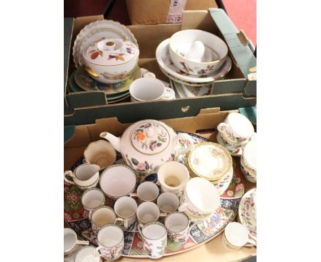 Two boxes of miscellaneous items, to include a Wedgwood six-place setting tea service in the Hathaway Rose pattern, Grosvenor