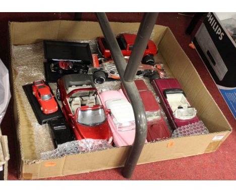 A collection of diecast model vehicles, to include Jada and Maisto examples 