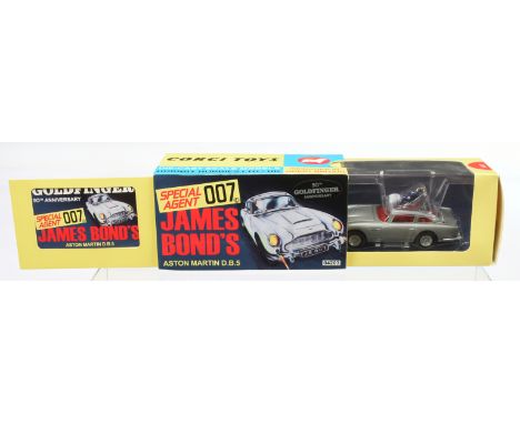 Corgi Toys 04203 "James Bond" Aston Martin DB5 "40th Goldfinger Anniversary" - Silver body - Mint including presentation box&