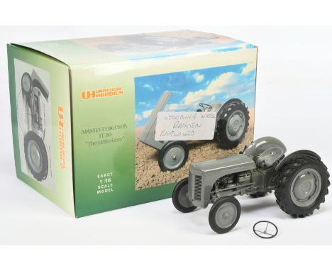 Universal Hobbies (1/16th) Massey Ferguson TE 20 "The Little Grey Tractor" - Grey body - Mint in a Excellent box with polysty