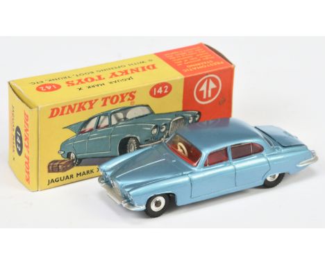 Dinky Toys 142 Jaguar mark X - Steel blue body, red interior, silver trim, spun hubs and with luggage case - Excellent Plus B