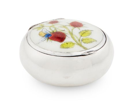 ATTRIBUTED TO HEINRICH LEVINGER ART NOUVEAU  PILL BOX, CIRCA 1900 silver and enamel, maker's mark to rim and stamped 800(4cm 