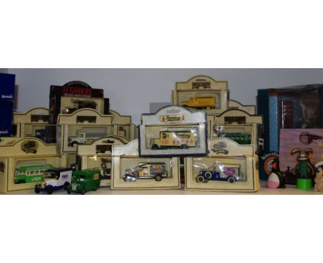 Toys - Lledo Days Gone series models including 1934 Chevrolet Delivery Van - Bass Beer, 1934 Mack Tanker, 1912 Renault Van - 