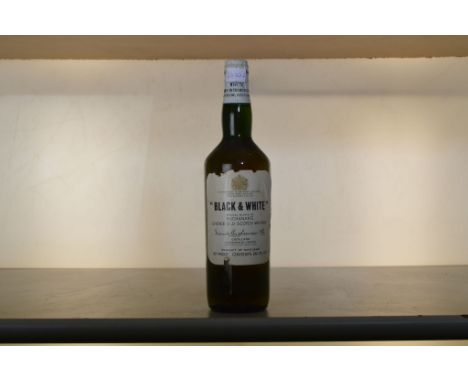 Buchanan's Choice Old Scotch Whisky 'Black and White' 70% proof 26 2/3rd fluid ounces Believed 1950/60s bottling 1 bt 