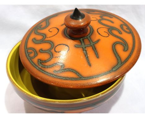 Gouda circular covered bowl, D: 16 cm. No cracks, chips or visible restoration. P&amp;P Group 2 (£18+VAT for the first lot an