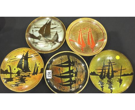 Five Poole sailing boat plates, each D: 20 cm, no cracks, chips or visible restoration. P&amp;P Group 3 (£25+VAT for the firs