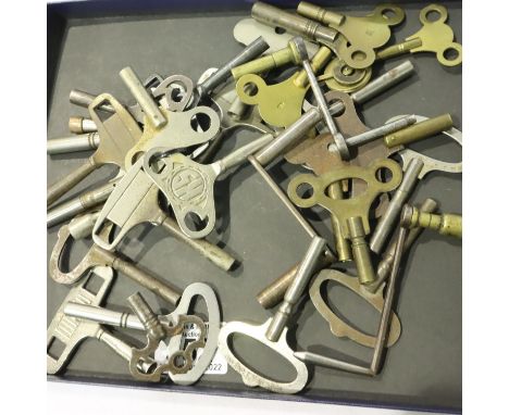 Quantity of mantel, wall and long case clock keys. P&amp;P Group 1 (£14+VAT for the first lot and £1+VAT for subsequent lots)