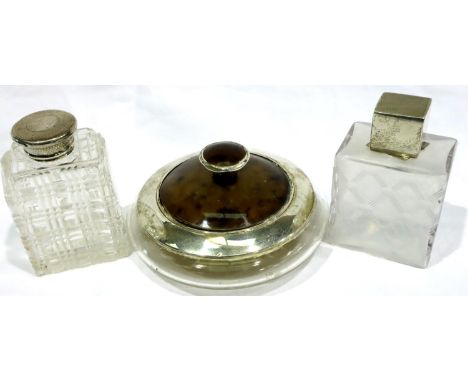 Three silver top dressing table jars. P&amp;P Group 2 (£18+VAT for the first lot and £3+VAT for subsequent lots) 