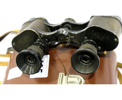 Vintage Carl Zeiss Jenna DF6 binoculars in leather case. P&amp;P Group 2 (£18+VAT for the first lot and £3+VAT for subsequent