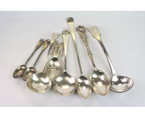 Small collection of silver to include Victorian silver dessert spoon, waisted form, cast shell and scroll decoration, initial