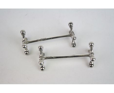 Pair of Edwardian silver knife rests, makers William Hutton &amp; Sons Ltd, London 1905, length approx 8cm 