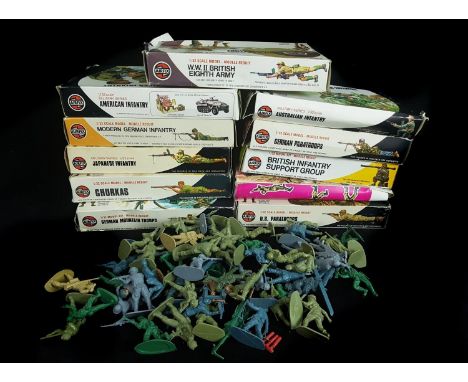 Vintage Toys - Airfix 1/32 scale unpainted plastic Soldiers, most with original packaging, including Ghurkas; American Infant