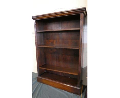 An Oak Three Shelf Open Bookcase, 76cm Wide