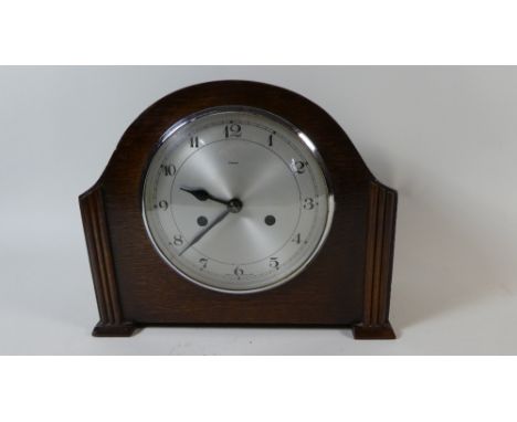 An Edwardian Oak Mantle Clock by Enfield, 26.5cm Wide