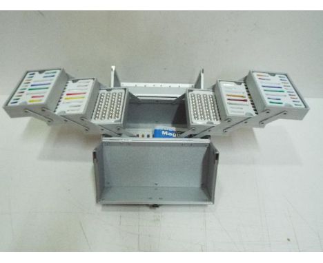 Magnetix - A Magnetix Micro 200 Piece Mixed Case which includes an assortment of Magnetix pieces contained with in a Magnetix