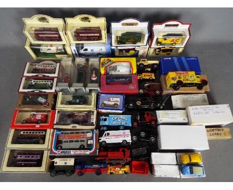 Corgi, Lledo, Britains, Other - A mixed collection of predominately boxed diecast models in various scales. Lot includes Corg