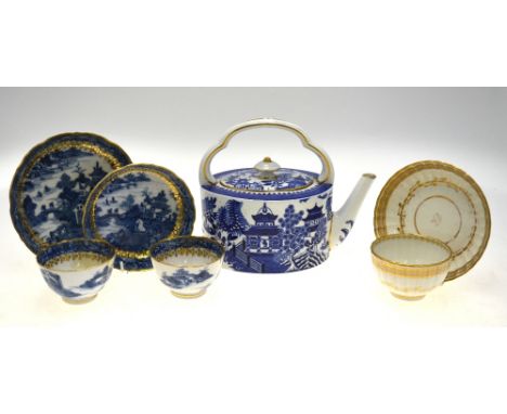 A Royal Worcester Victorian oval teapot decorated in the Willow pattern, c.1885, to/w two early 19th century Chinese Willow p