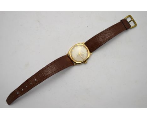 A gentleman's Rotary 9ct gold wristwatch with 17-jewel Incabloc movement and cream dial and centre seconds, Birmingham 1957, 