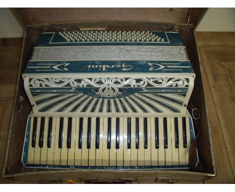 Cased Gardini piano accordion