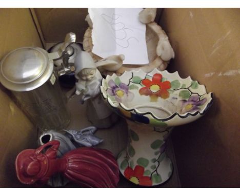 Assorted items to include an art deco vase 