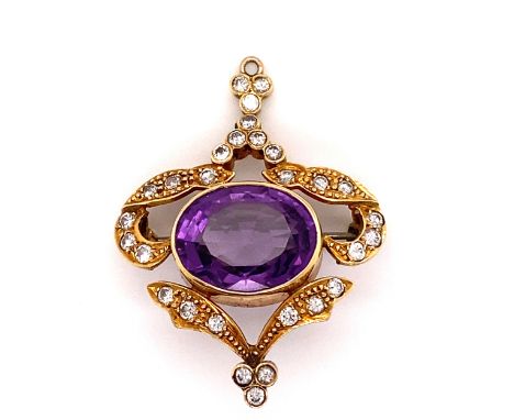AN ANTIQUE AMETHYST, DIAMOND AND PRECIOUS YELLOW METAL ASSESSED AS 750, 18ct FINENESS, BROOCH WITH A LATER FITTED  PIN. THE O