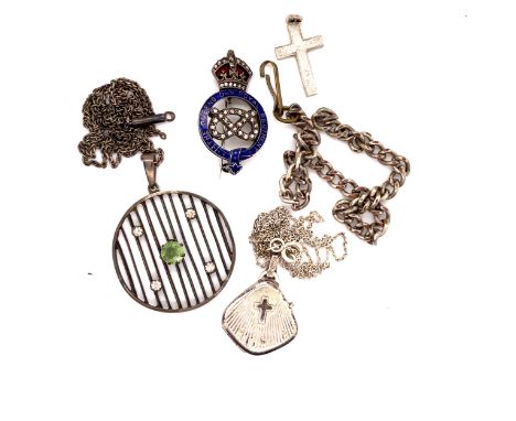 A SILVER AND ENAMEL MILITARY BADGE FOR THE QUEENS OWN ROYAL REGIMENT, TOGETHER WITH A SILVER EDWARDIAN OPEN PANEL PASTE SET P