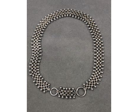 A VICTORIAN STERLING SILVER BOOK STYLE CHAIN WITH CANNONBALL DOUBLE EDGES AND TWO LARGE BOLT RING FASTENINGS. LENGTH 51cms, W