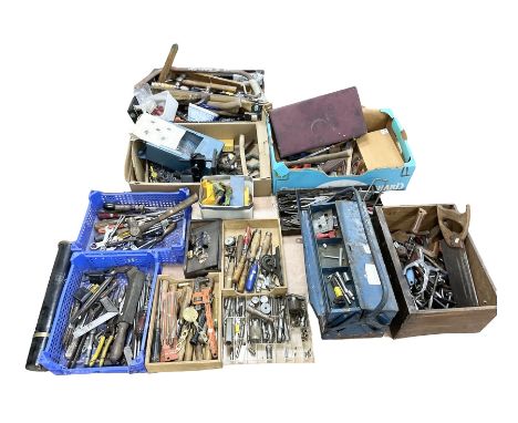 Very large quantity of vintage tools to include Osborn cobalt drill bits, Clarkson 20mm HSS end mill, chisels, saws etc