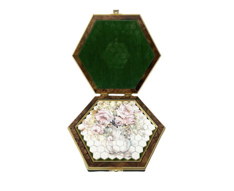 James Peters Worcester cased hexagonal ceramic jigsaw puzzle