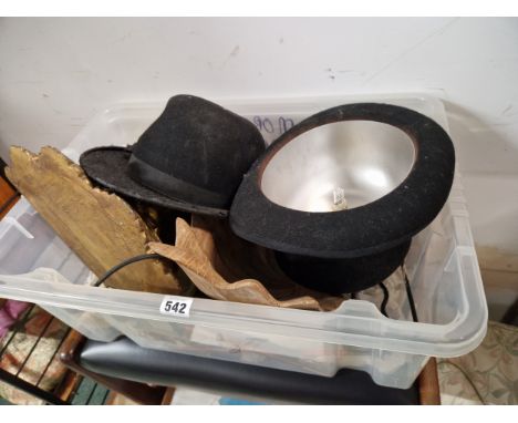 TWO WALL BRACKETS, A BOWL HAT, A TOP HAT TABLE LAMP, A GILT WOOD APPLIQUE, PAINT BRUSHES, ETC.