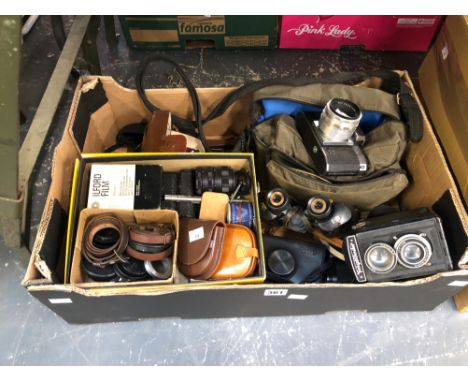 A COLLECTION OF CAMERAS, BINOCULARS AND CAMERA APPARATUS
