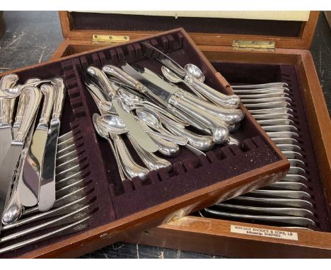 Mahogany cased canteen of plated cutlery