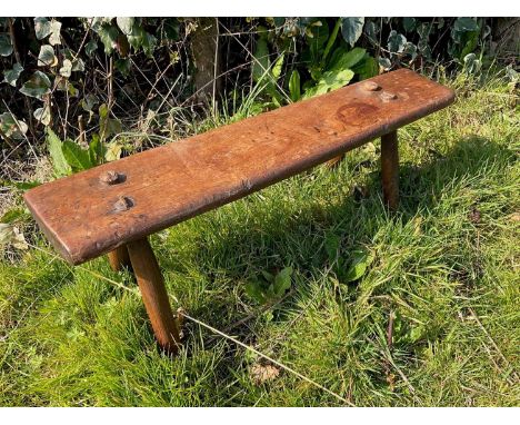 19th century primitive oak long stool, on splayed supports, 82cm long