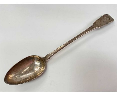 Georgian silver serving spoon with engraved crest (London 1806)Weight 143 grams. 