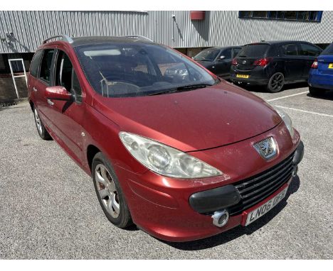 2006 Peugeot 307 SE Estate, 1.6 HDi 110 SE, 5 door manual, reg. no. LN06 OFB, finished in red with a cloth interior. The car 