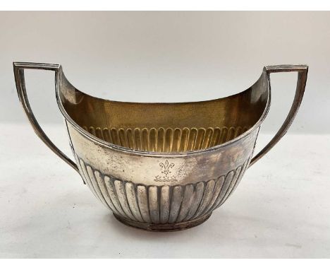Victorian silver two handled sugar bowl (Birmingham 1883)Weight approximately 250 grams. 