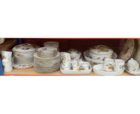 Large group of Royal Worcester fruit pattered tableware