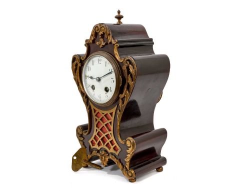 Late 19th century French mantel clock with gilt metal mounted case, cylinder movement striking on gong, key present 34cmTheir