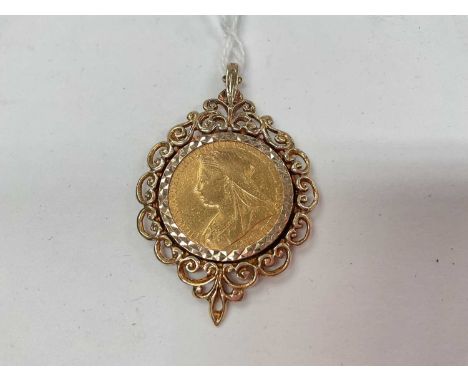 Victorian gold full sovereign, 1901, in 9ct gold pendant mountWeight 13.2 grams
